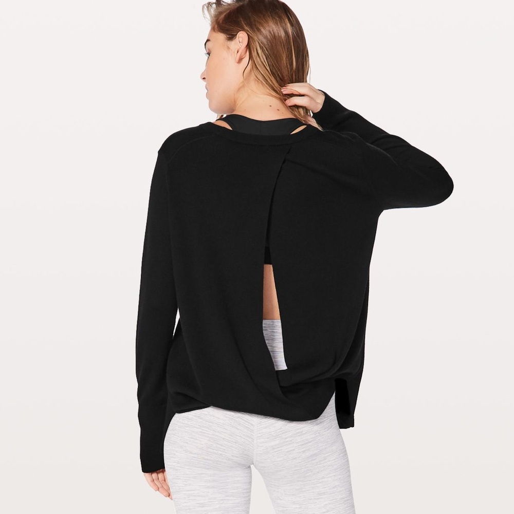 BLACK Lululemon Bring It Backbend Sweater